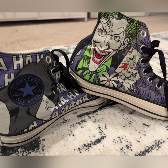 Batman & Joker Converses! DC Comics Edition Men's Size 8 - Picture 2 of 11
